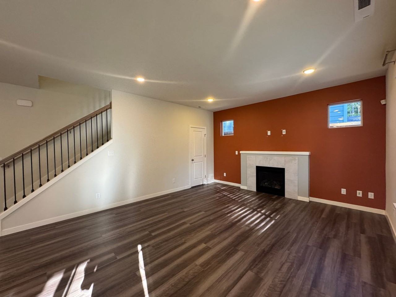 22102 Jameson Ave Nw - Photo 5 of 24