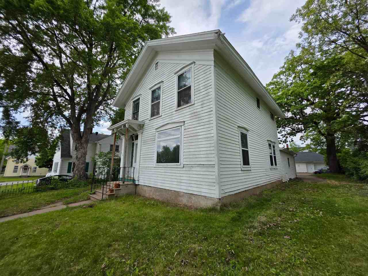 434 Niagara St - Photo 2 of 20
