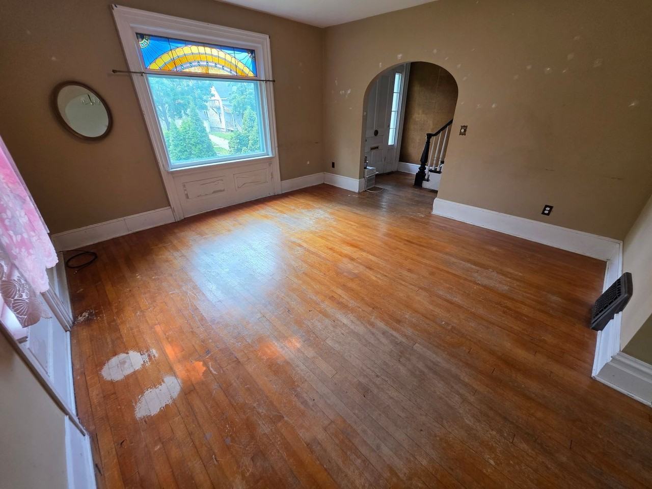 434 Niagara St - Photo 4 of 20