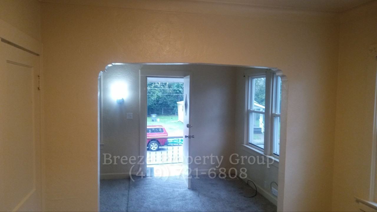 1814 Bigelow St - Photo 2 of 6