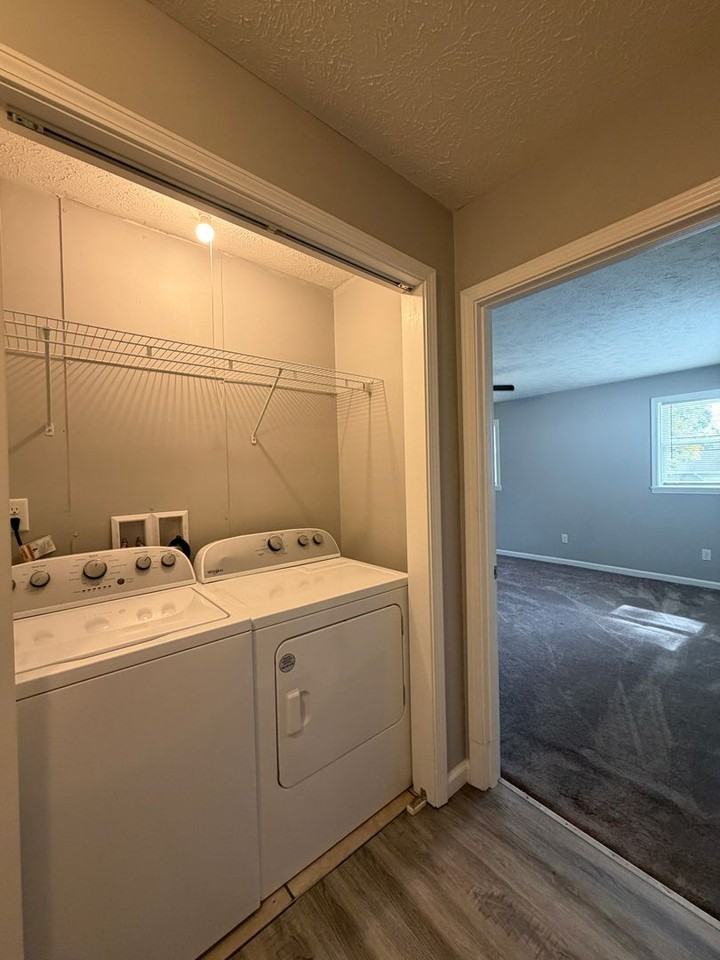 623 E Pine St - Photo 6 of 11