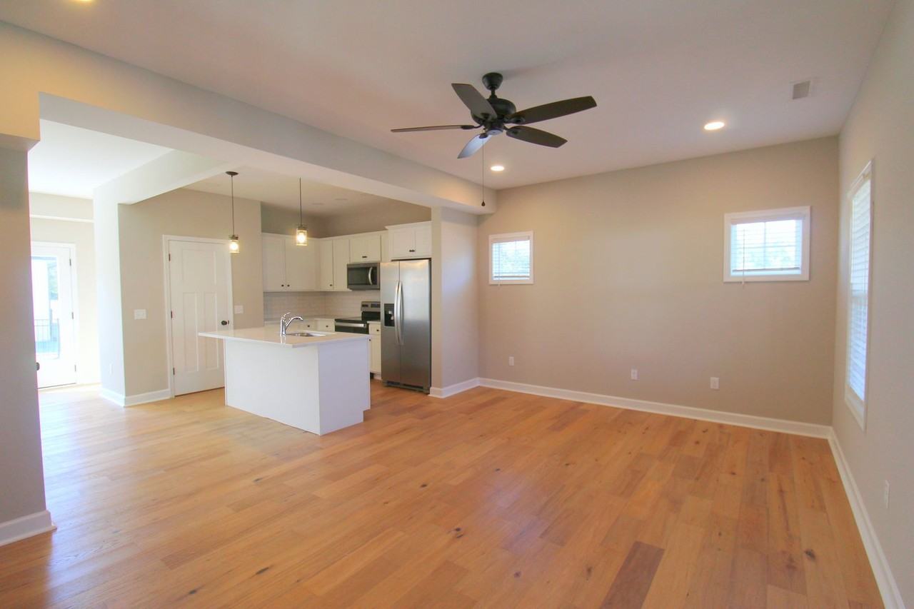 1412 Brook Hill Dr - Photo 2 of 31