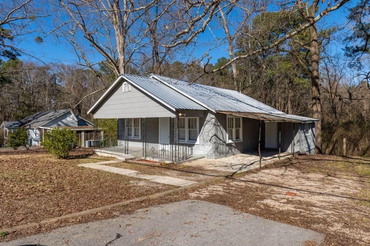4108 Main St - Photo 2 of 17