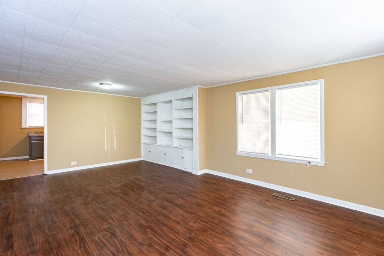 4108 Main St - Photo 6 of 17