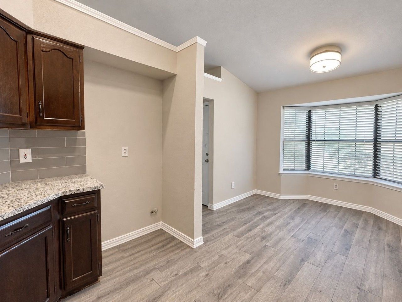1038 Cedar Run Dr - Photo 7 of 24