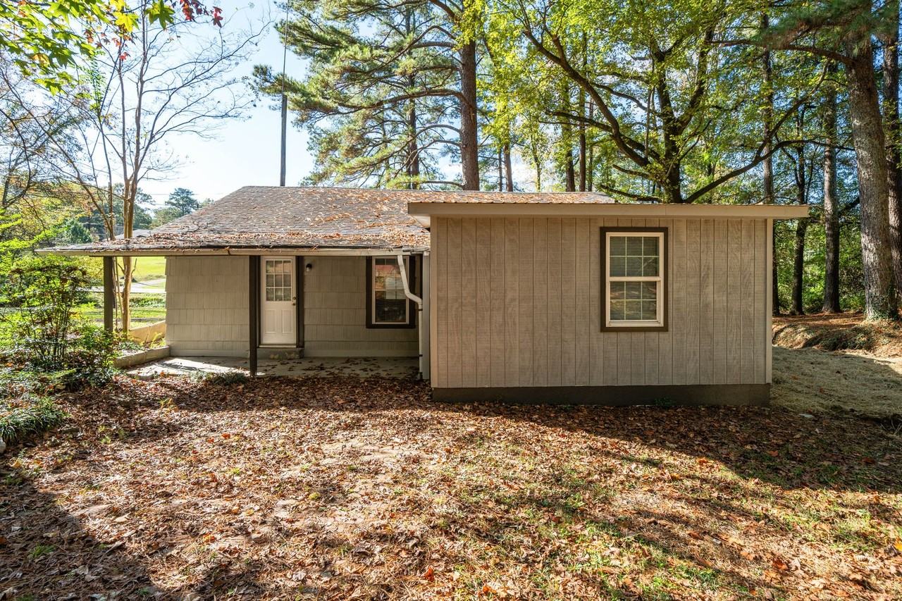4208 Main St - Photo 6 of 19