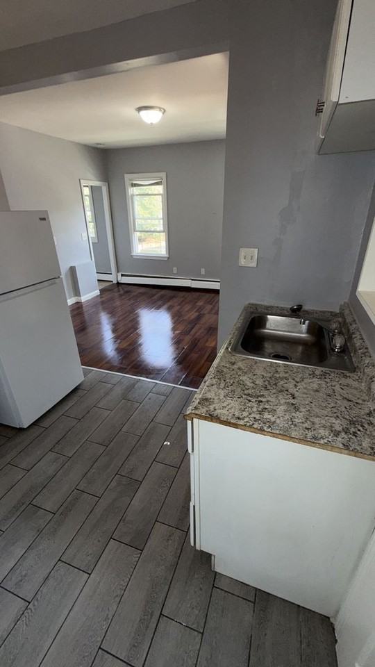 149 Rosette St - Photo 2 of 6