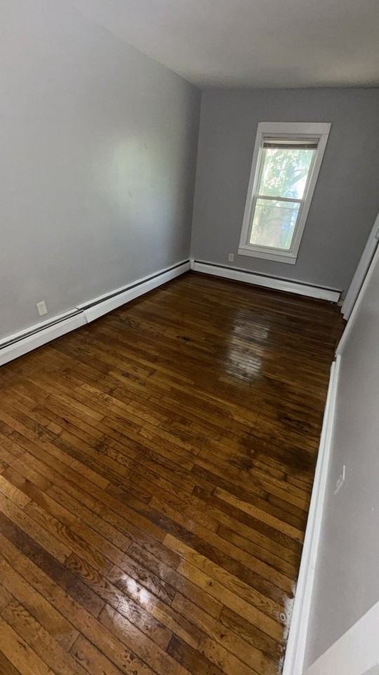 149 Rosette St - Photo 3 of 6