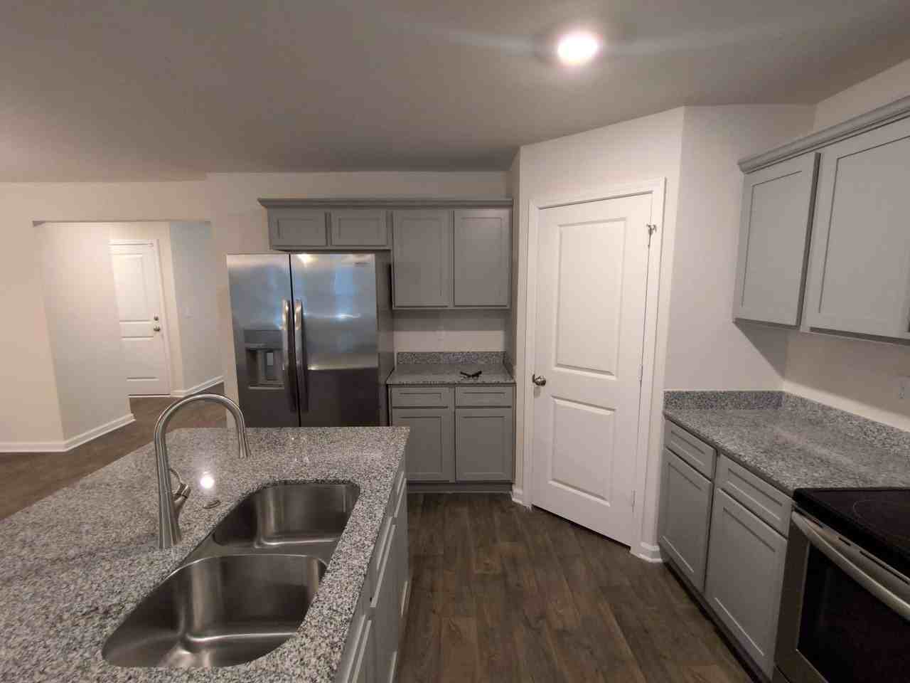 1937 Barnhart Dr - Photo 5 of 13