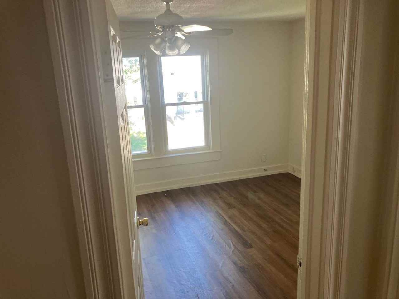 826 Mason St - Photo 3 of 10
