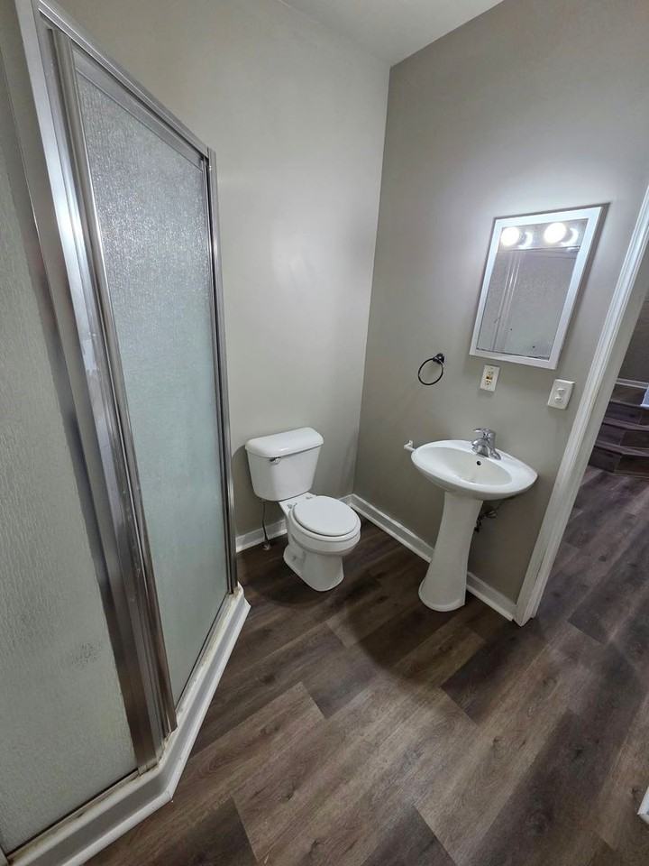 1256 Elmwood Ave - Photo 5 of 10