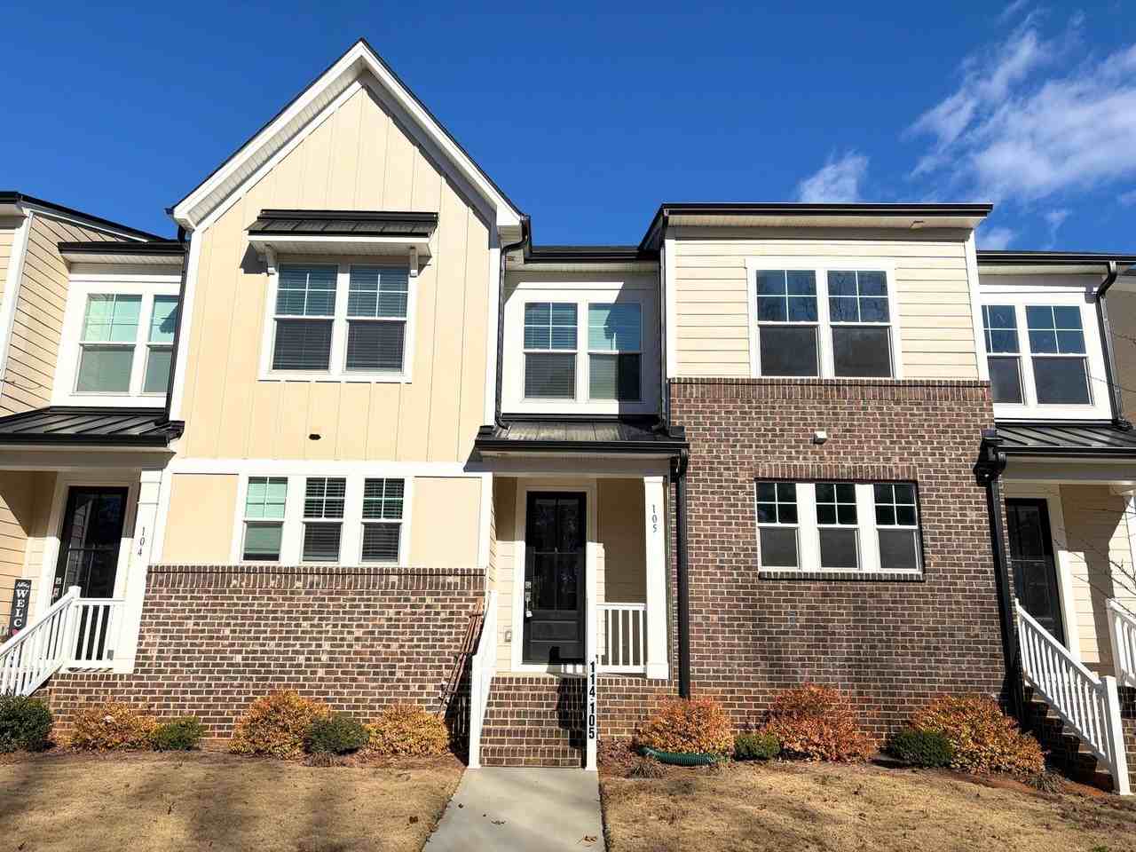 108 Glencoe Ln