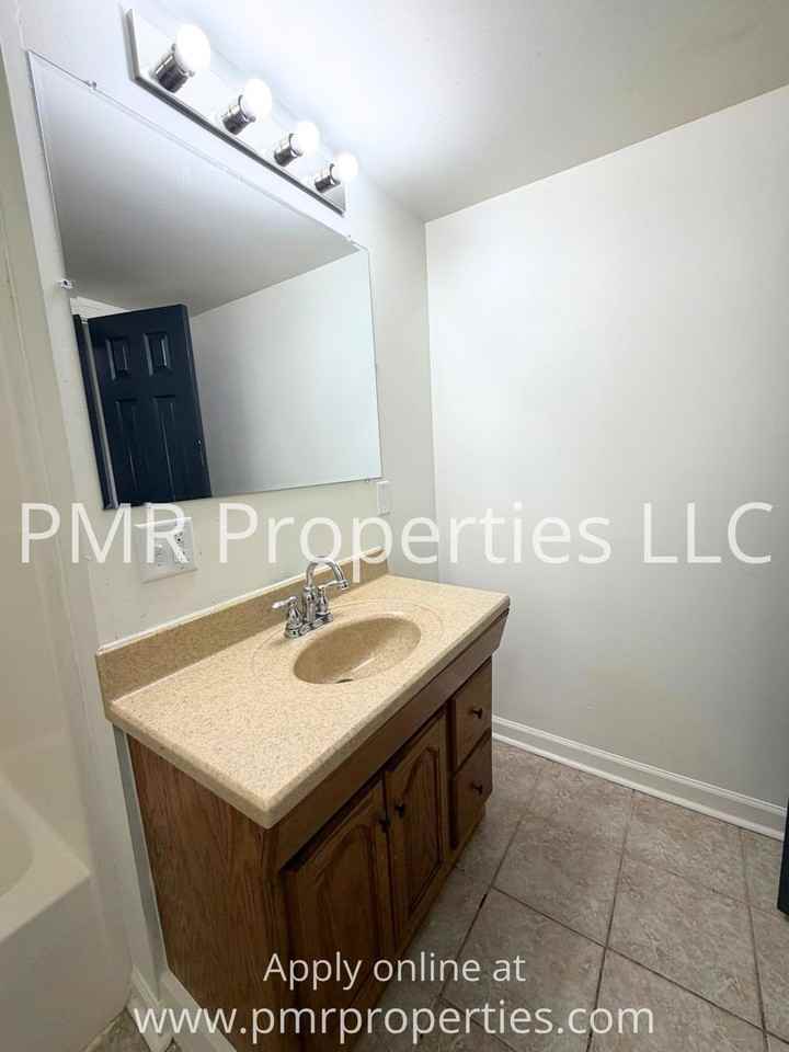 6423 Carnegie St - Photo 6 of 12