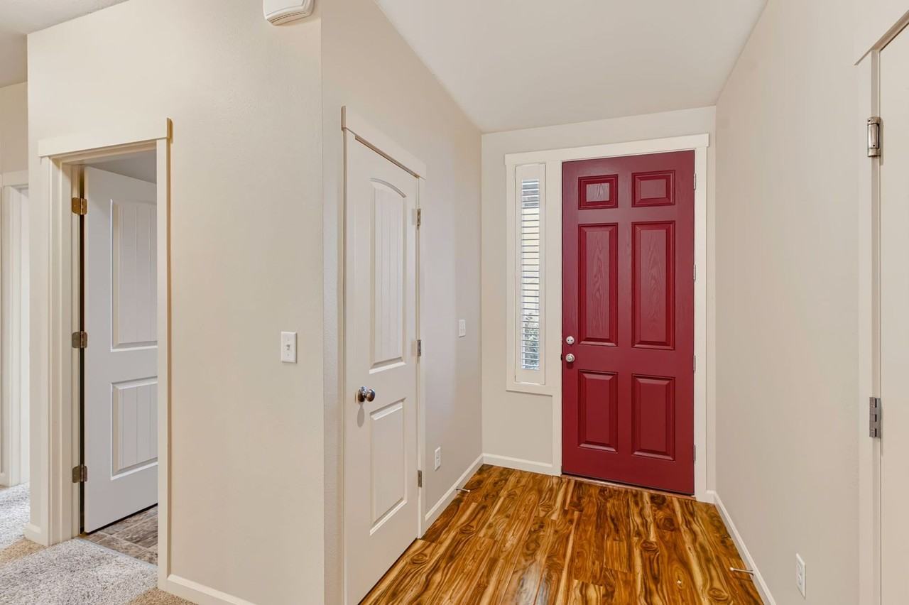 9607 Ne 104th Way - Photo 6 of 33