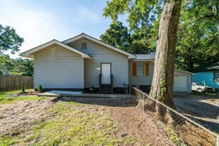295 11th Ave Ne - Photo 1 of 1