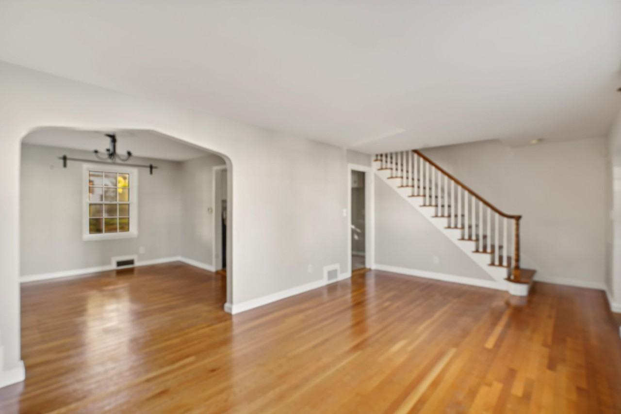 22 Anderson Ave - Photo 6 of 29