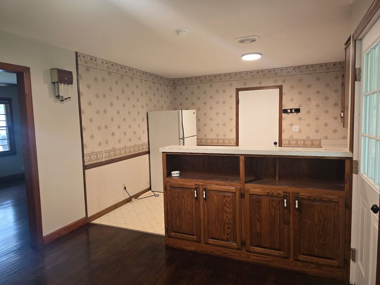 820 N 12th St - Photo 4 of 25
