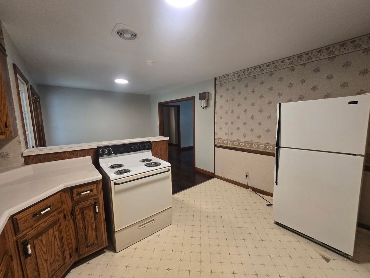 820 N 12th St - Photo 6 of 25