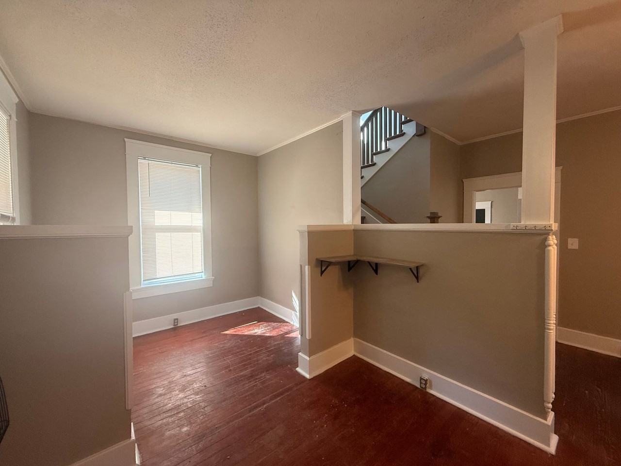1077 N Highland Ave - Photo 3 of 17