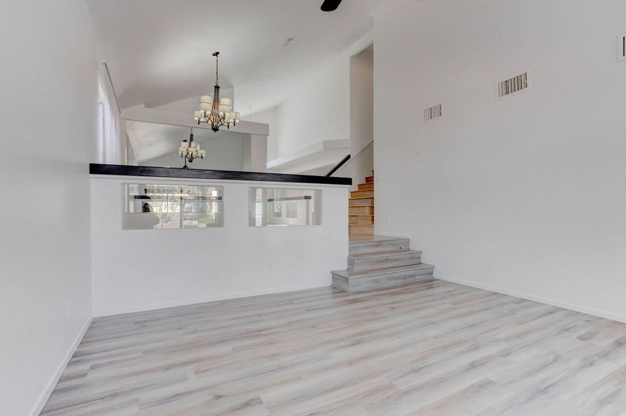 9695 Driftwood Island Ct - Photo 3 of 50