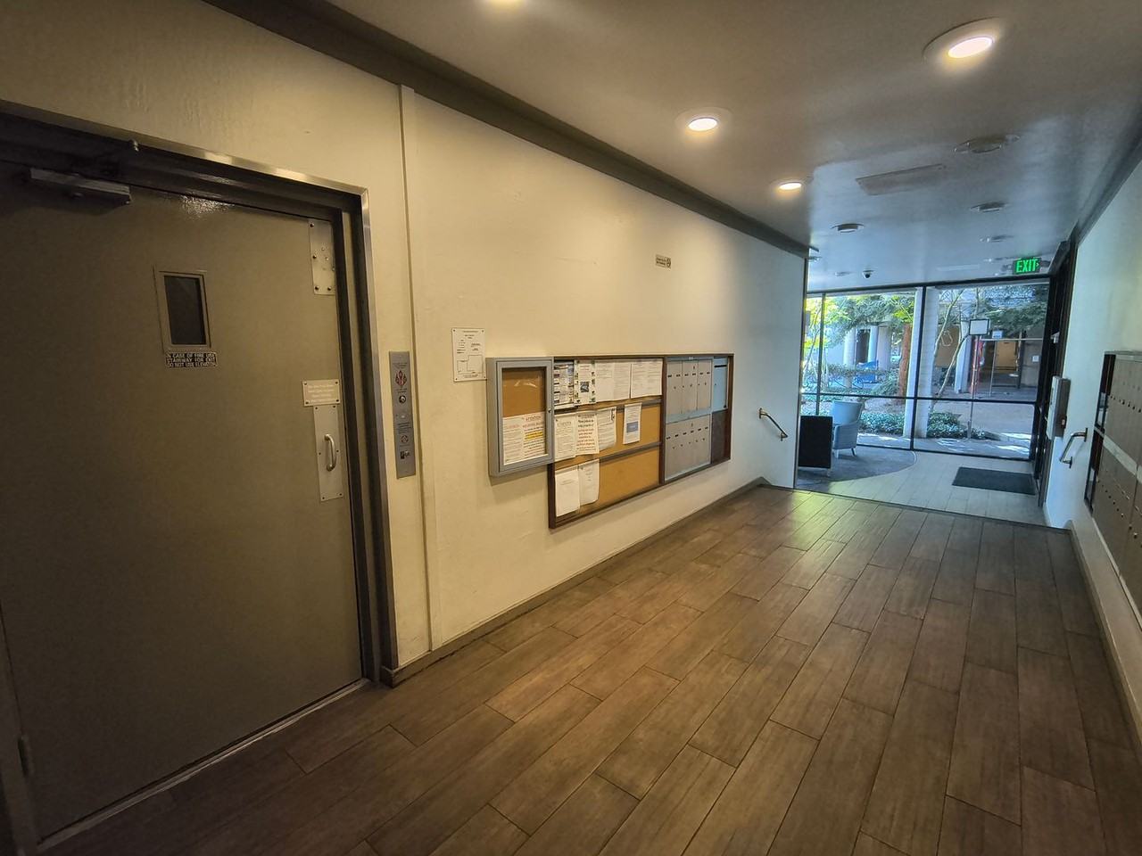 460 N Civic Dr #504 - Photo 5 of 48