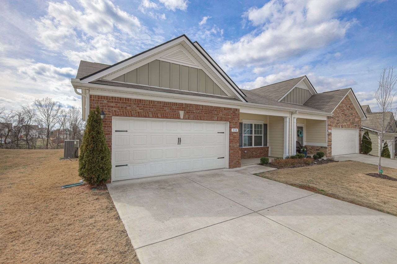 930 Millstream Dr - Photo 3 of 31