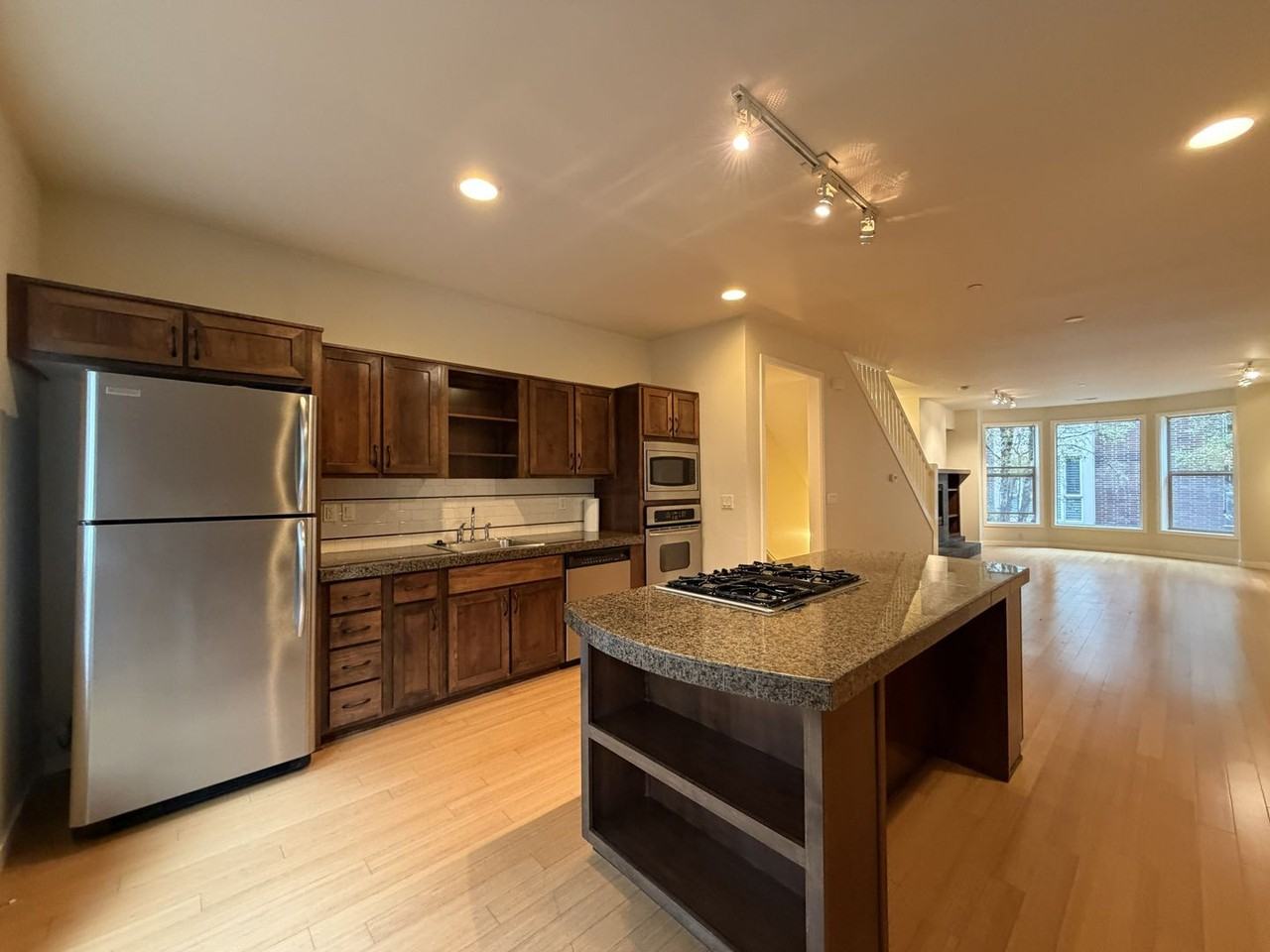4236 S Corbett Ave #3 - Photo 6 of 41