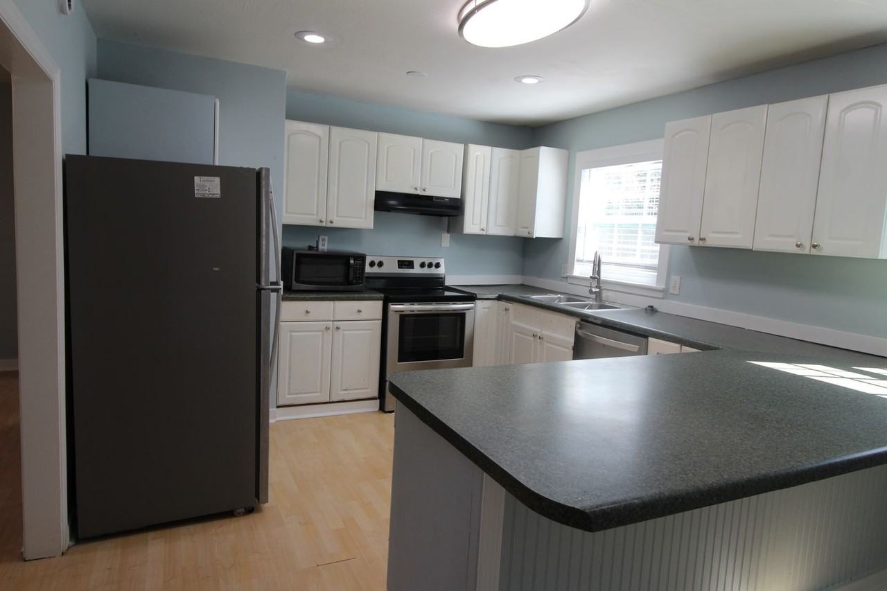 765 Crawfordville Hwy - Photo 6 of 16