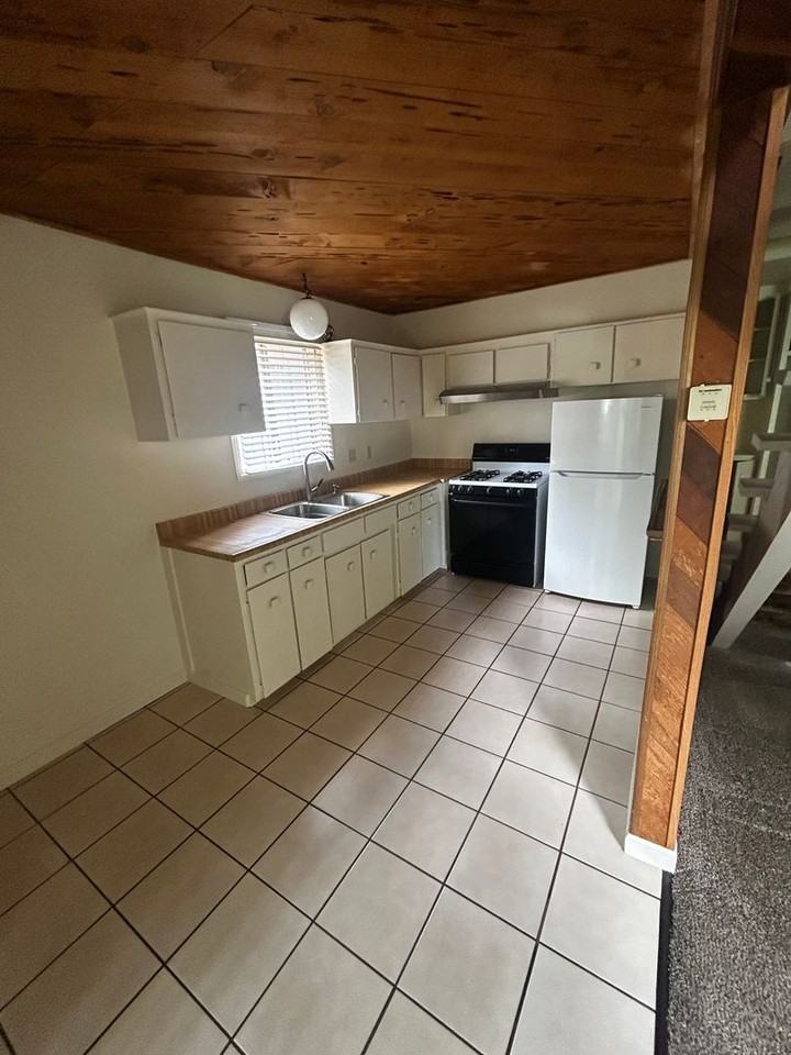 803 San Jose Ave - Photo 6 of 12