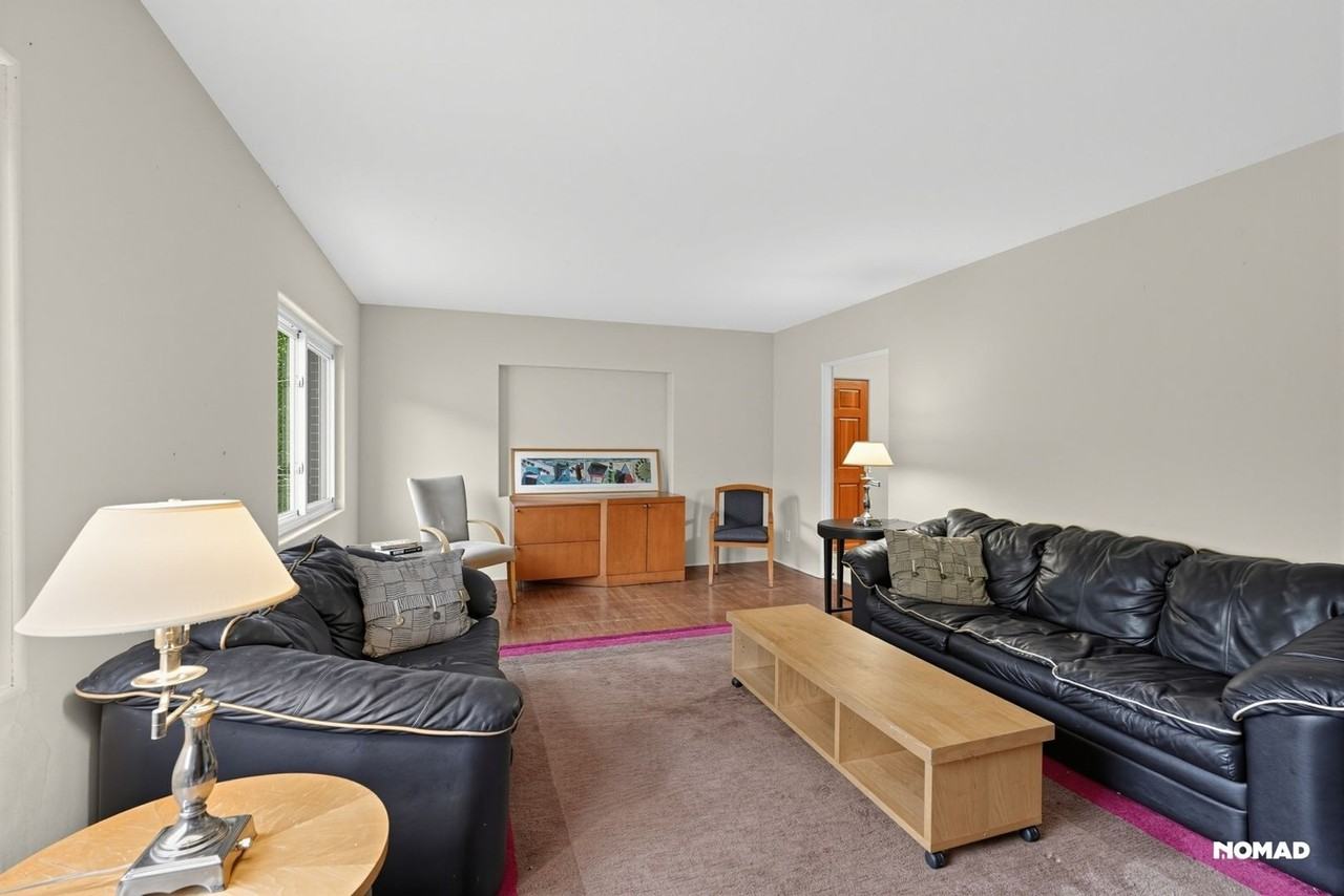 454 Superior Ave - Photo 6 of 37