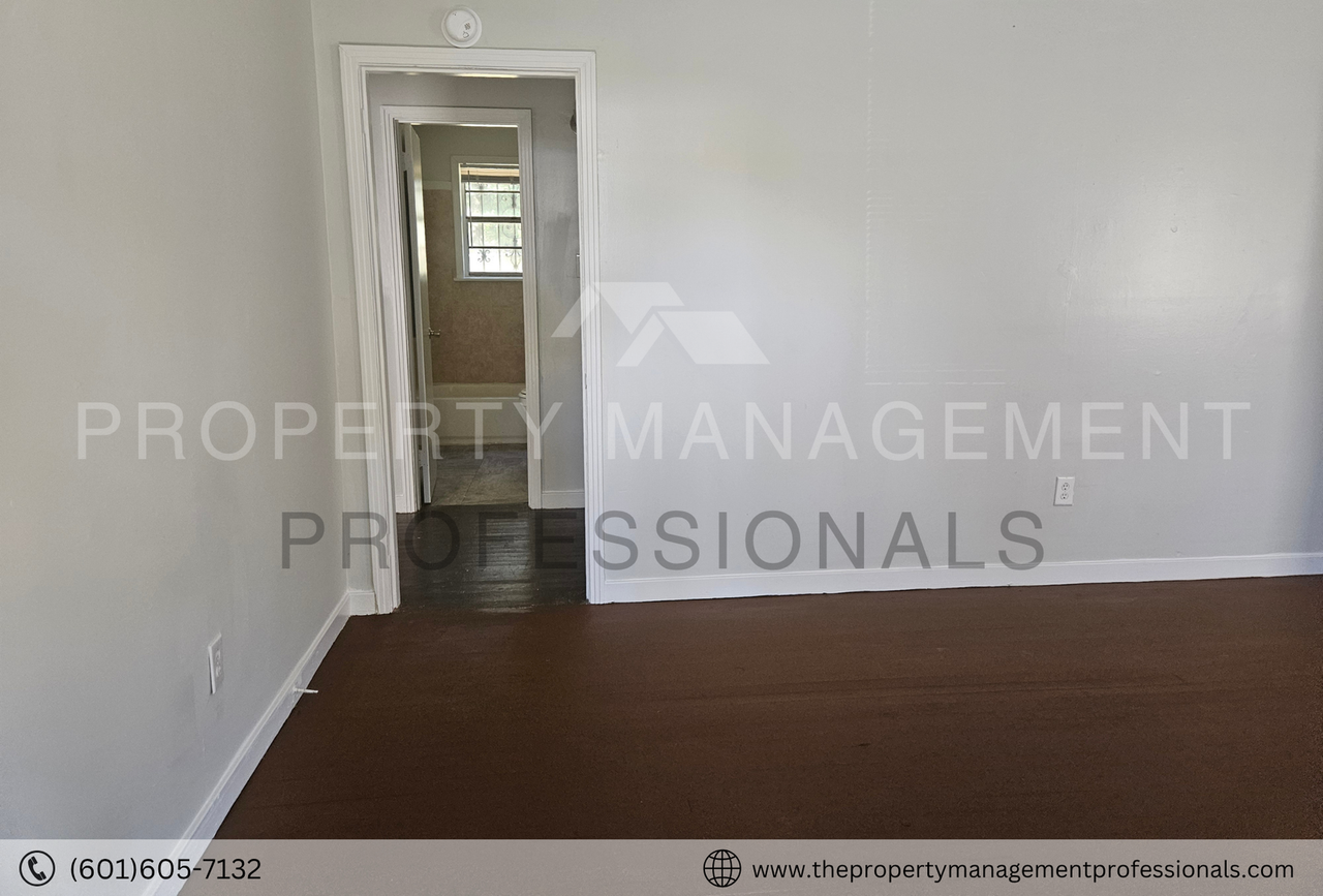 2858 Queensroad Ave - Photo 5 of 22