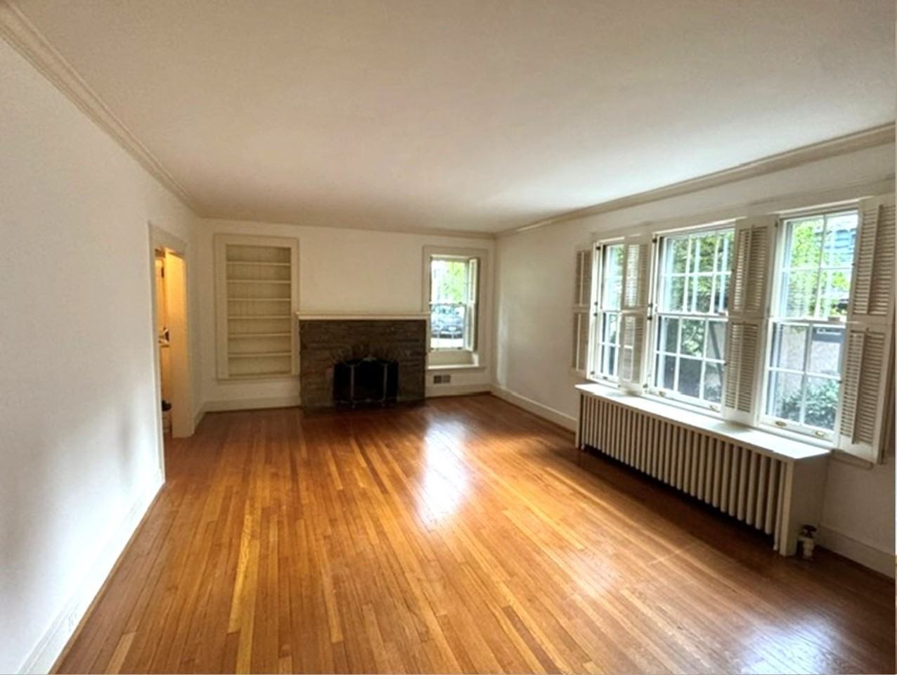 4520 Hawthorne St Nw ##Nw - Photo 6 of 23