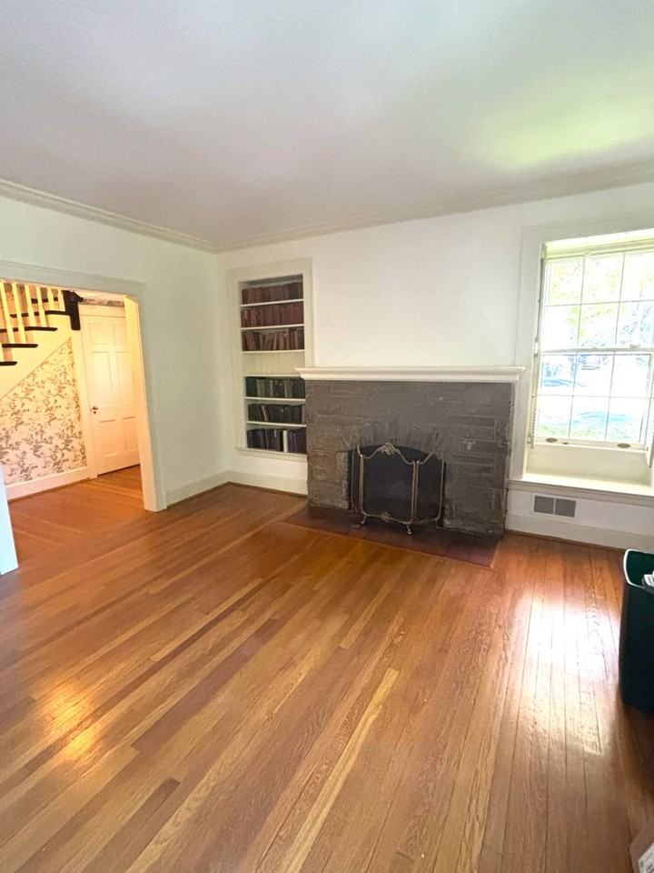 4520 Hawthorne St Nw ##Nw - Photo 5 of 23