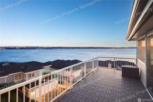 featured image of 6412 E Side Dr Ne