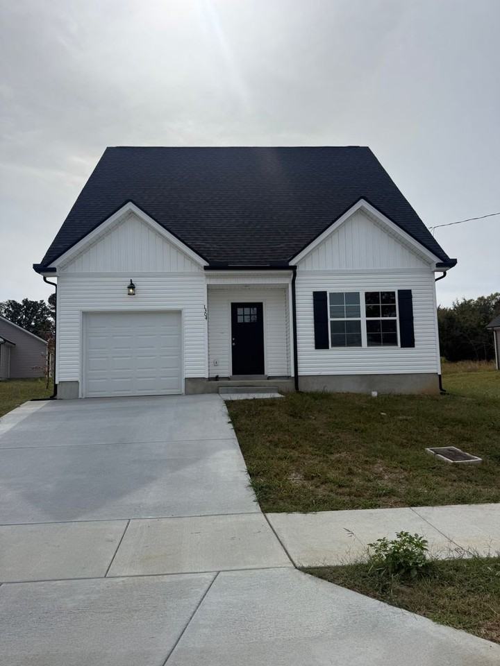 1304 Lakewalk Dr - Photo 2 of 26