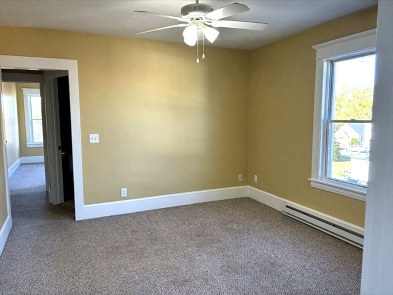 603 Grattan St - Photo 4 of 10
