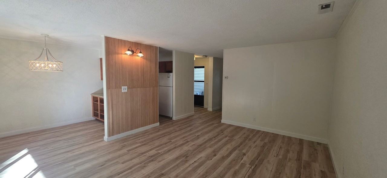 92 Wilshire Heights Dr - Photo 3 of 10