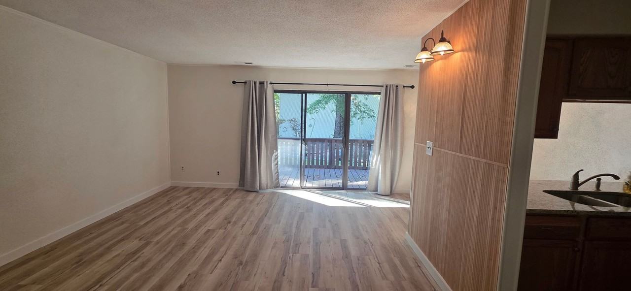 92 Wilshire Heights Dr - Photo 5 of 10