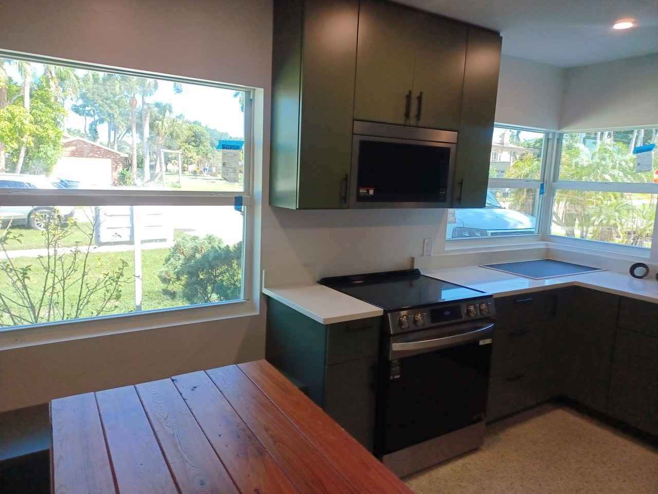 1350 Hanton Ave - Photo 6 of 18