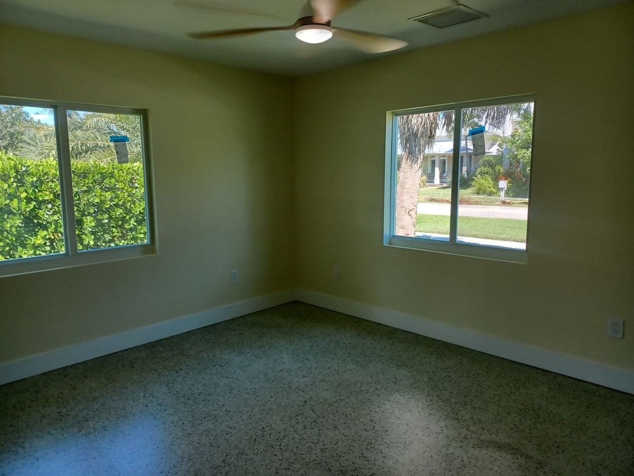 1350 Hanton Ave - Photo 7 of 18