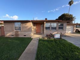 featured image of 607 E Mariposa Way