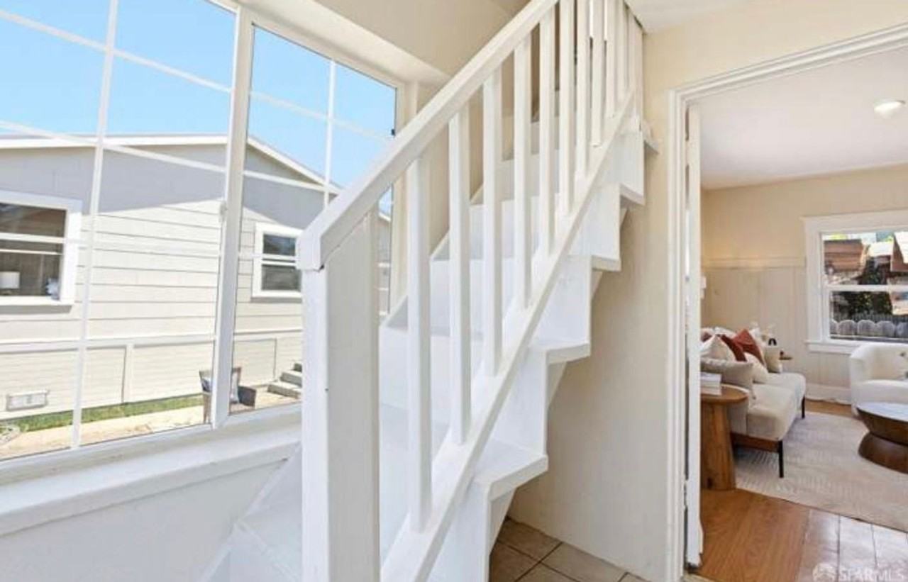 425 22nd St - Photo 4 of 14