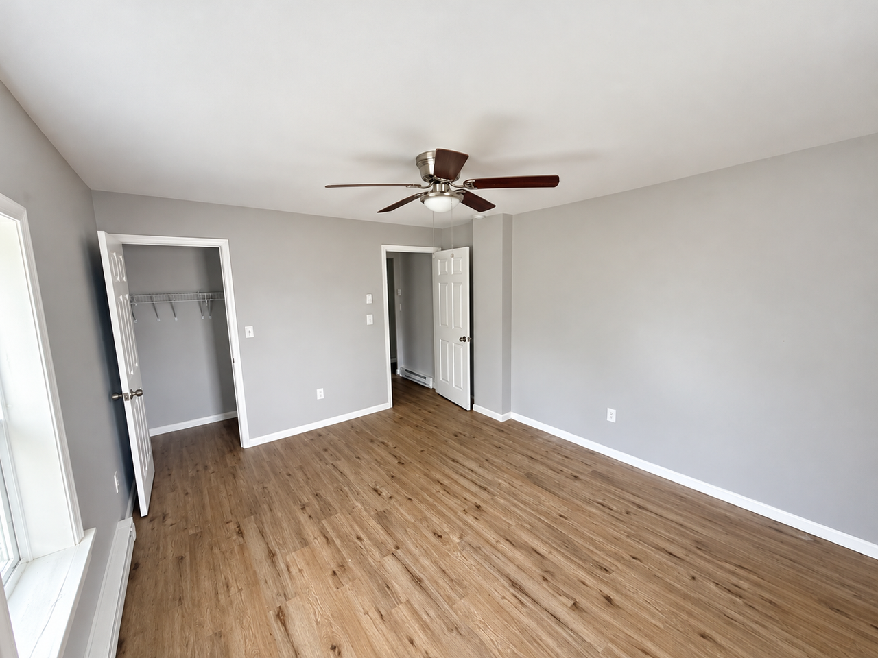 64 1/2 N Sherman St - Photo 6 of 8
