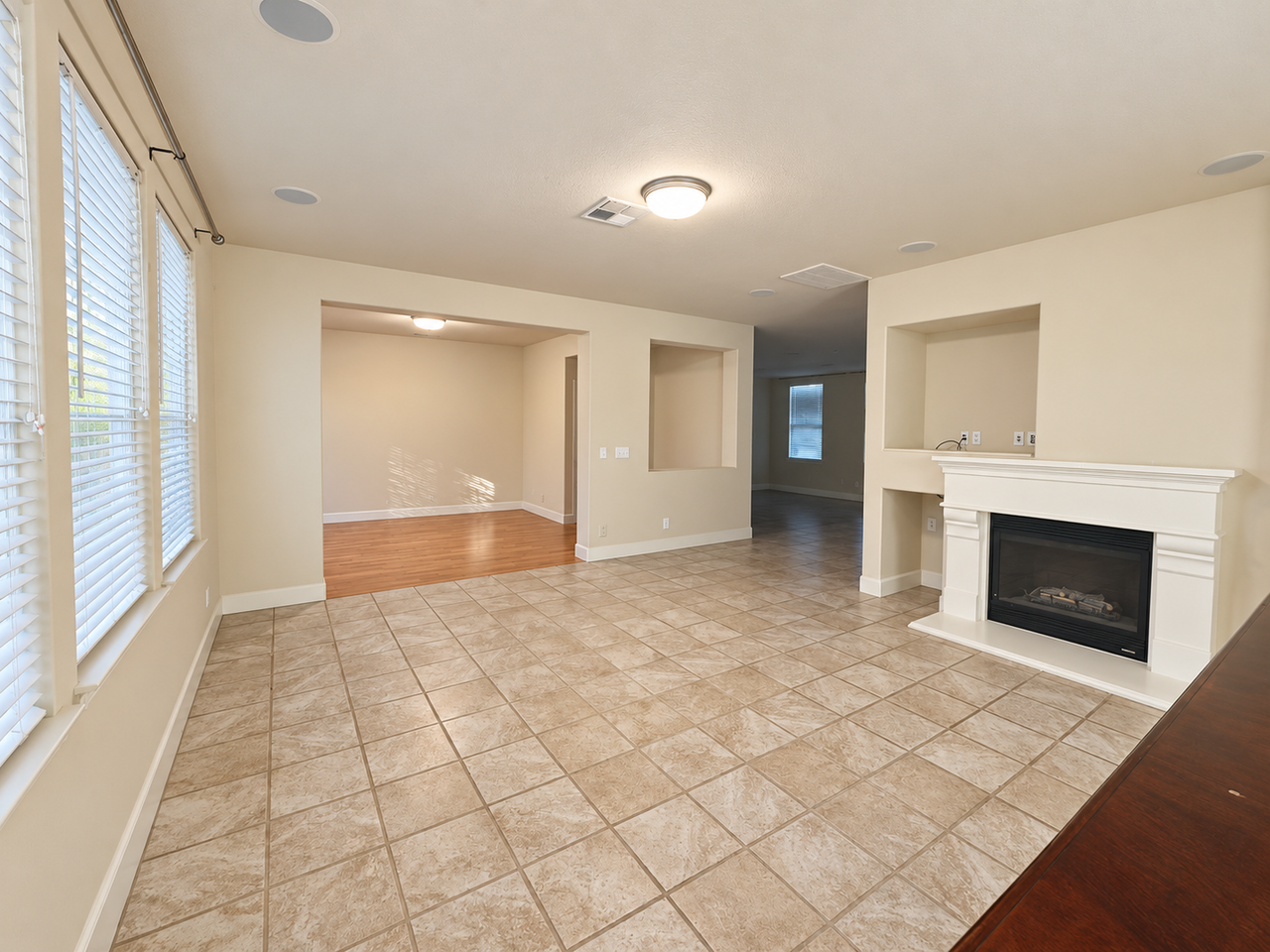 2349 S Rock Creek Dr - Photo 5 of 23