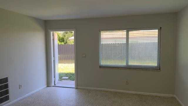 5640 8th Ave - Photo 6 of 21