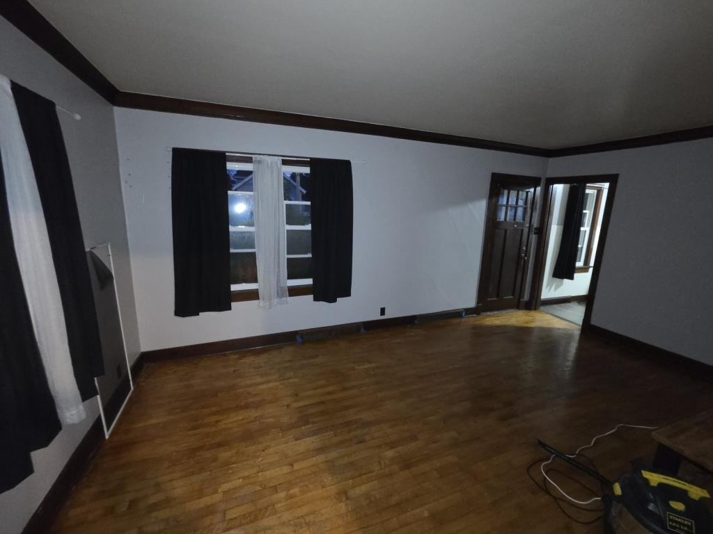 1704 Marshall St - Photo 4 of 8