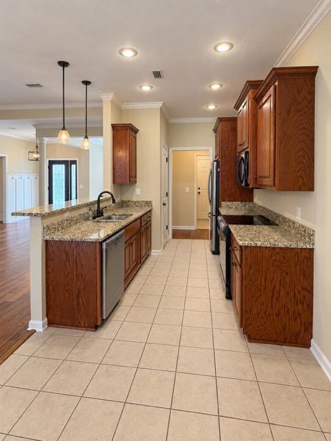104 Belvedere Ln - Photo 6 of 29