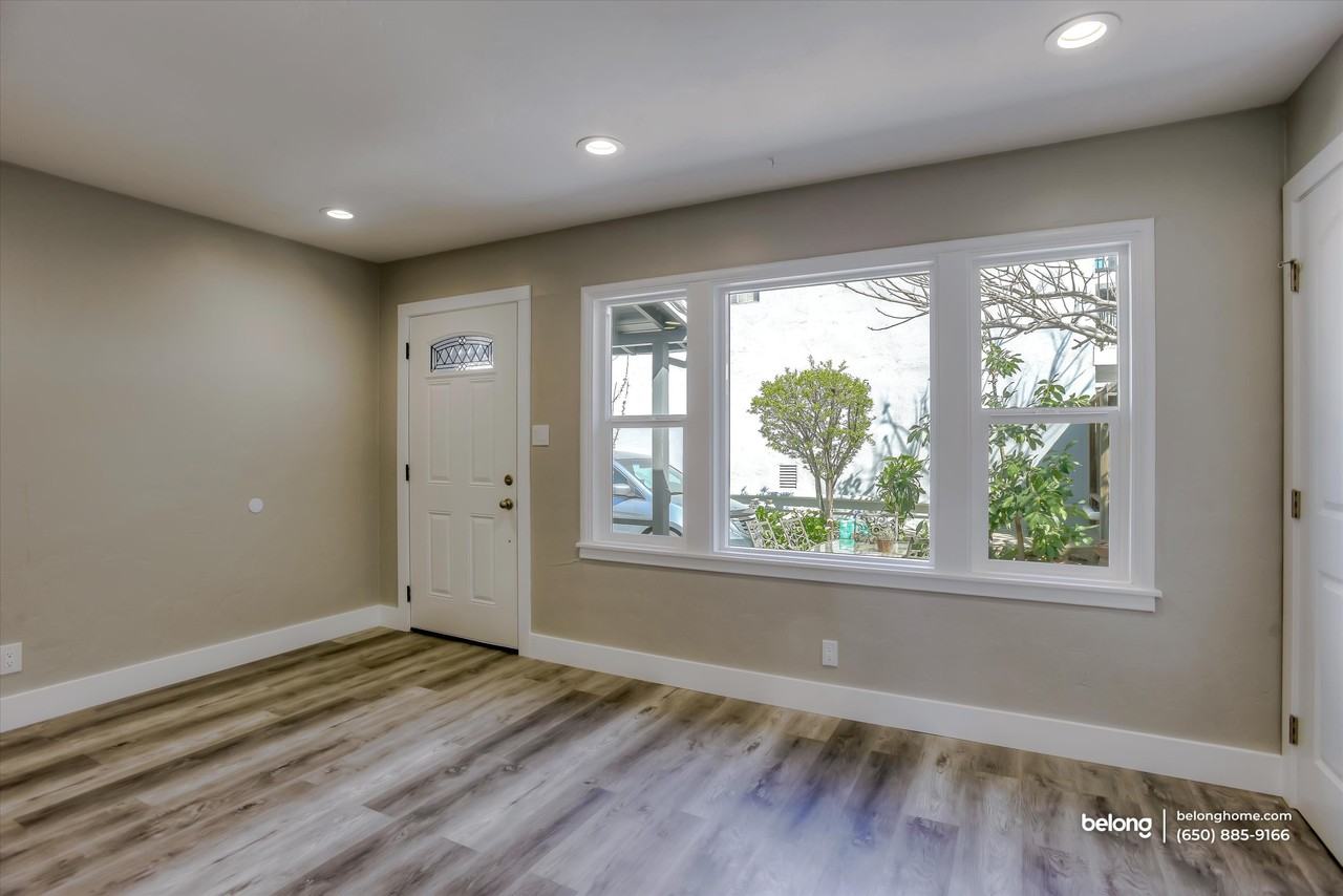49 Oak Ave #B - Photo 4 of 17