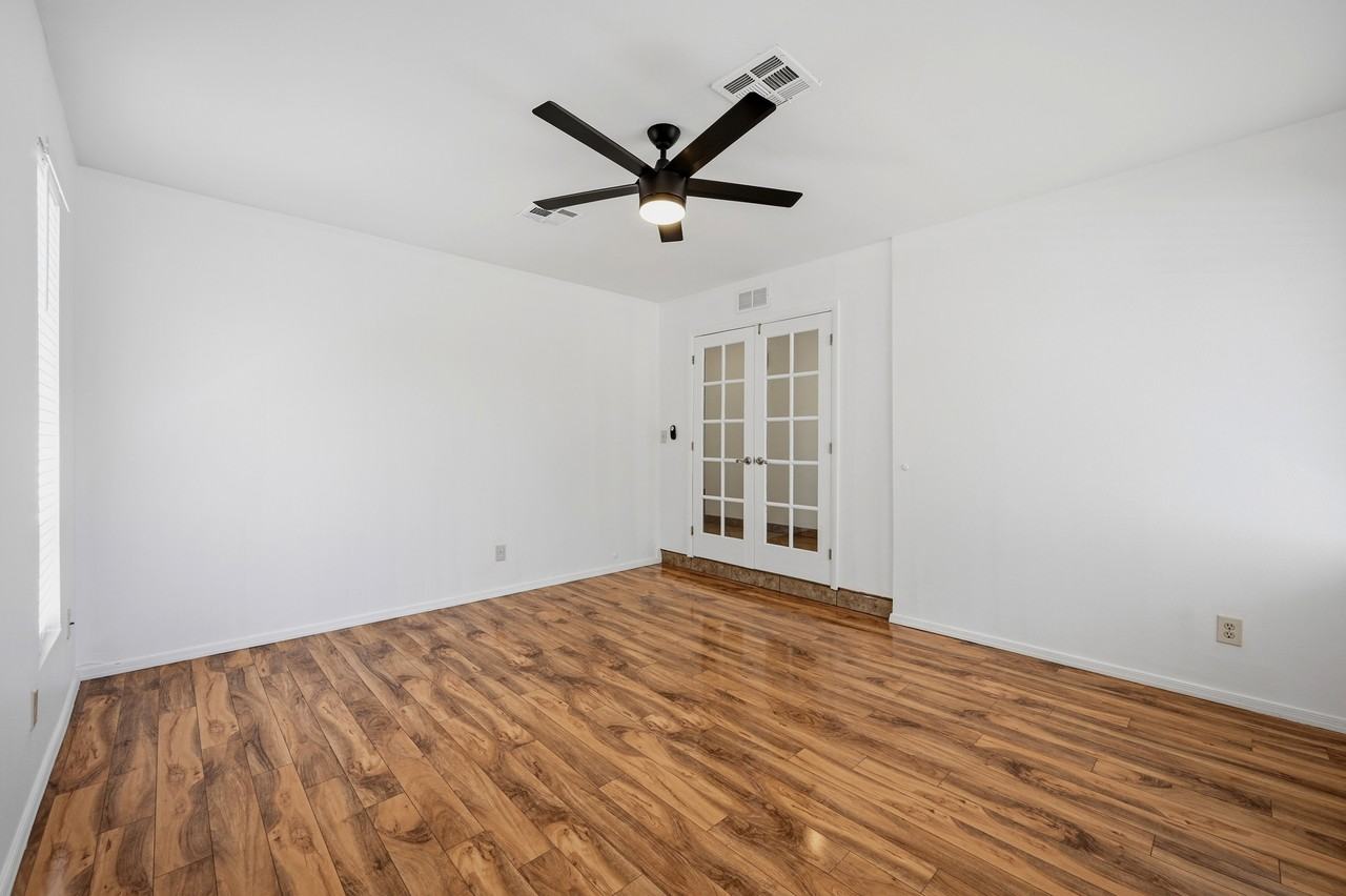 1720 W Isabella Ave - Photo 5 of 21
