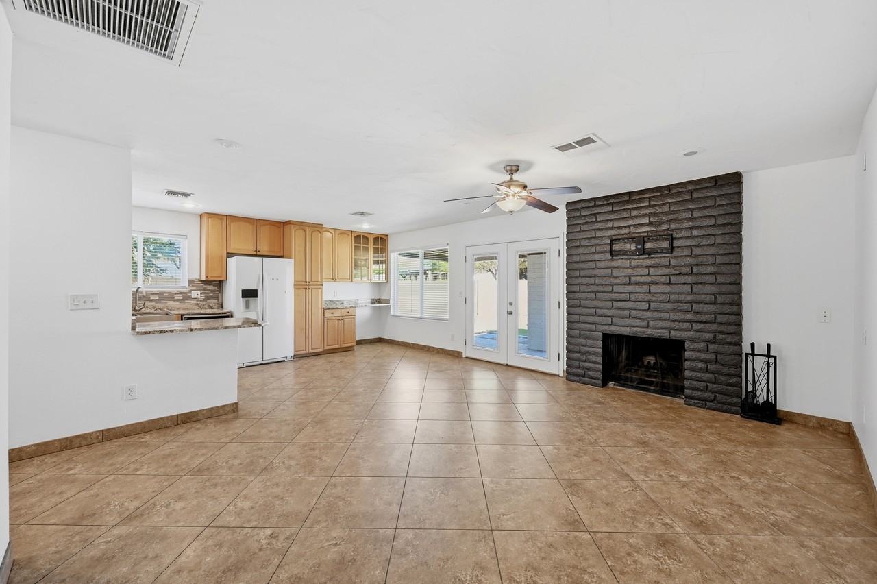 1720 W Isabella Ave - Photo 6 of 21